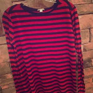 4/$10 Gap shirt